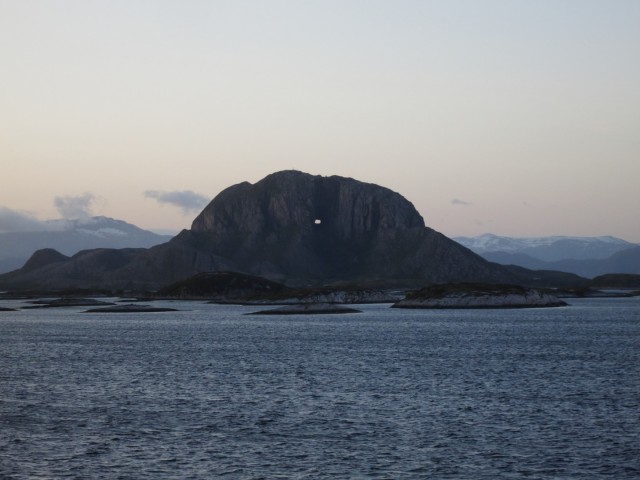 Hurtigruten_2015-06-20_00-06
